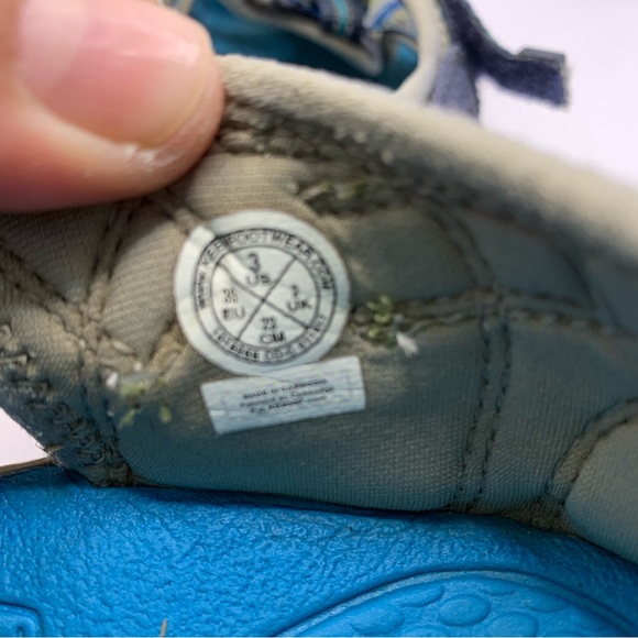 Keen Blue Pattern Washable Hiking Sandals, big boy SZ 3 hiking sandals - Picture 7 of 10